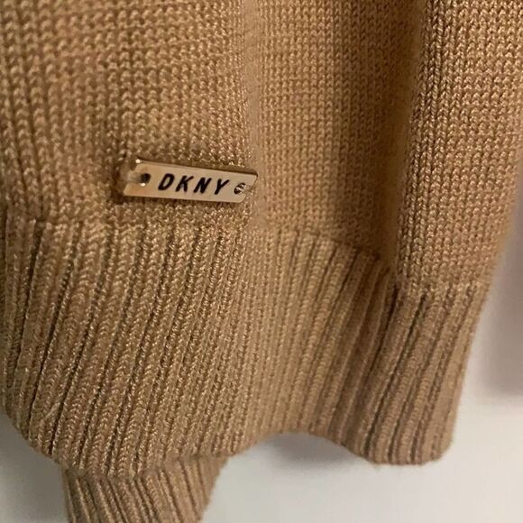 NWT DKNY BEIGE SWEATER‎ SIZE M - Picture 6 of 8
